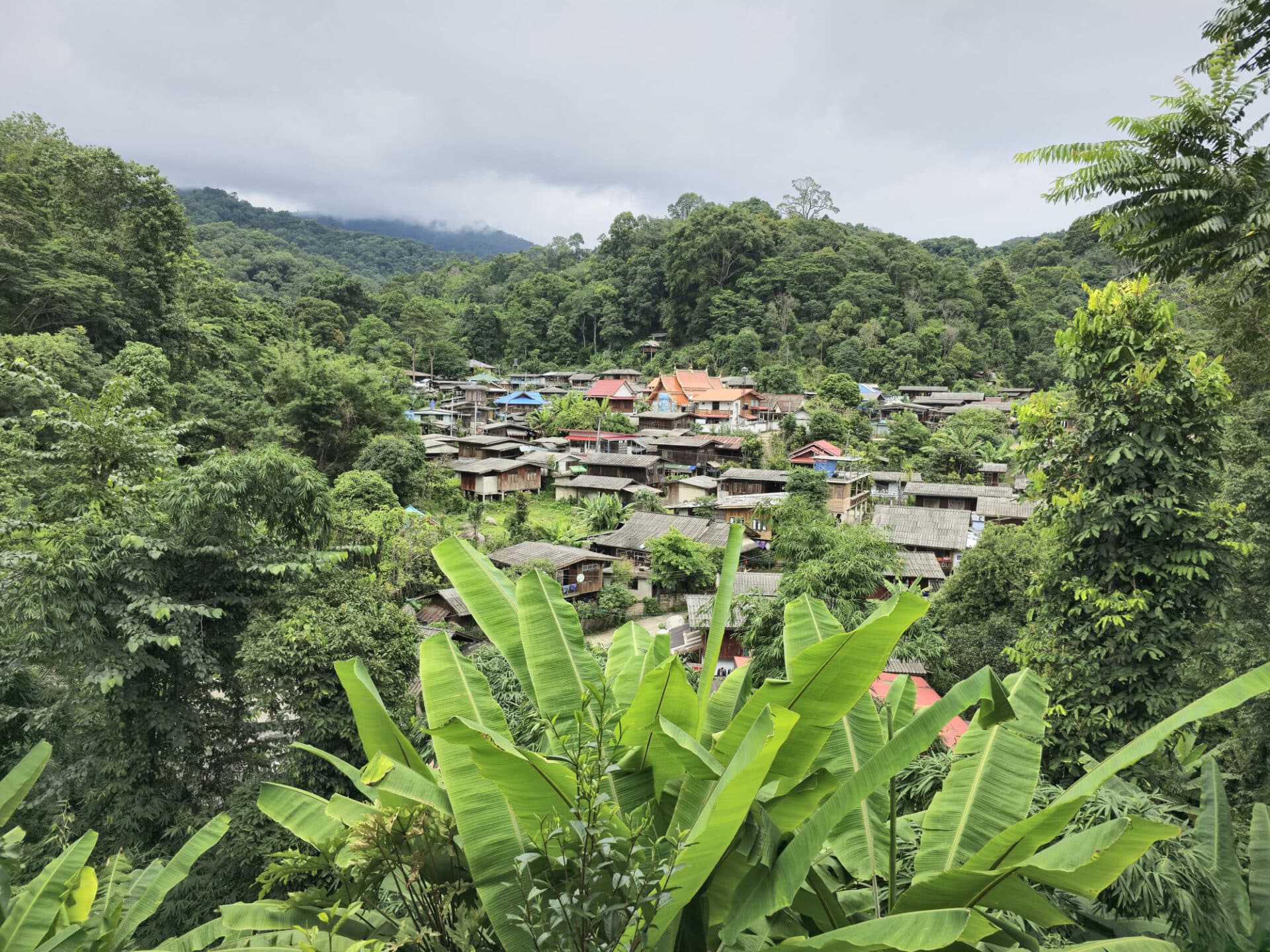 นครลำปาง เมืองที่มีจุดหมายเชิงสัญลักษณ์ของภาคเหนือและวัฒนธรรมล้านนา อุทยานแห่งชาติดอยหลวง