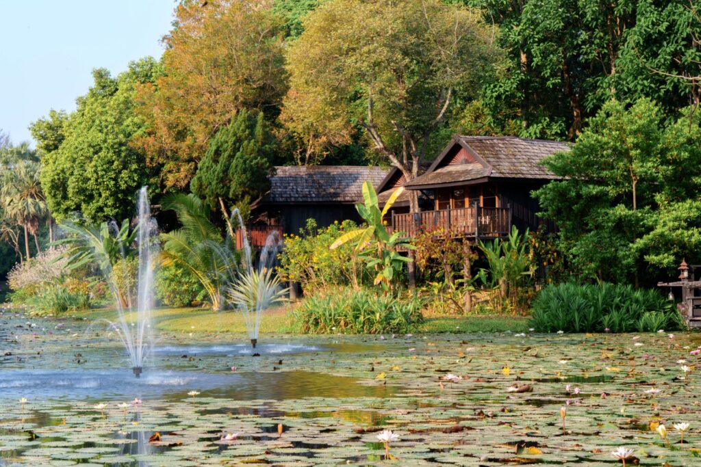 ที่พักลำปางสไตล์ล้านนา | พักผ่อนกลางธรรมชาติที่ Lampang River Lodge
