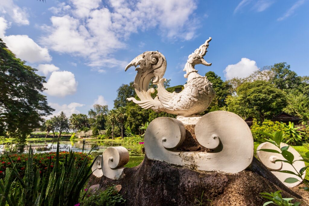 หนาวนี้... พาลูกไป "แอ่วเหนือ" แบบสโลว์ไลฟ์ นั่งรถม้า-ระบายสีชามตราไก่-นอนรีสอร์ทล้านนา @ Lampang River Lodge หนาวนี้... พาลูกไป "แอ่วเหนือ" แบบสโลว์ไลฟ์ นั่งรถม้า-ระบายสีชามตราไก่-นอนรีสอร์ทล้านนา @ Lampang River Lodge