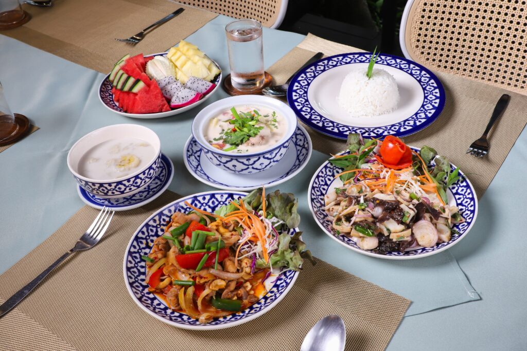 Bua Tong - Restaurant Bua Tong Bua Tong - Restaurant Bua Tong