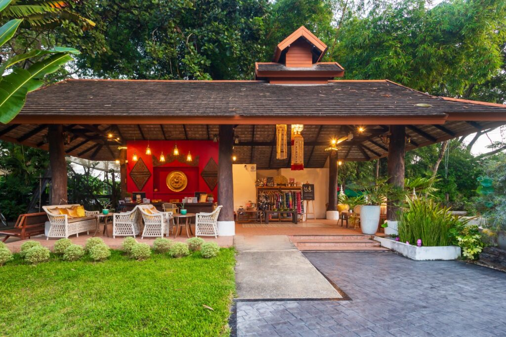 หนาวนี้... พาลูกไป "แอ่วเหนือ" แบบสโลว์ไลฟ์ นั่งรถม้า-ระบายสีชามตราไก่-นอนรีสอร์ทล้านนา @ Lampang River Lodge หนาวนี้... พาลูกไป "แอ่วเหนือ" แบบสโลว์ไลฟ์ นั่งรถม้า-ระบายสีชามตราไก่-นอนรีสอร์ทล้านนา @ Lampang River Lodge