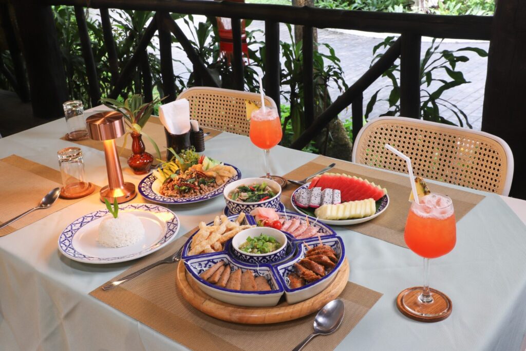 Bua Tong - Restaurant Bua Tong Bua Tong - Restaurant Bua Tong